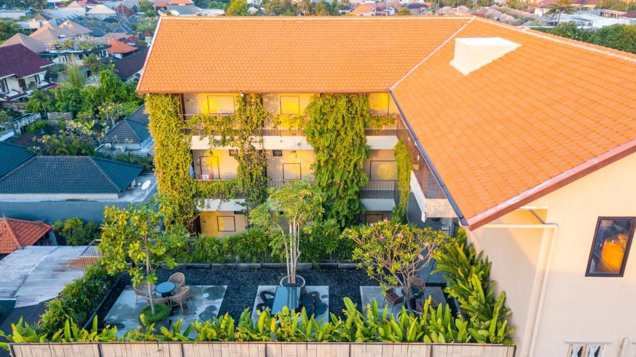 Tanaga Coliving Hotel Seminyak  Exterior photo